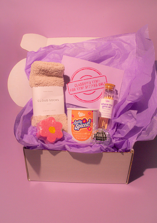 Vybe Setters Club – Quarterly Candle + Self-Care Subscription